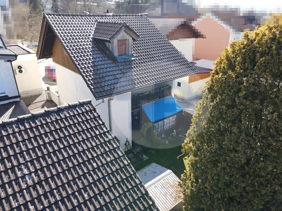 Immobilie in Ortenburg - SELTENE GELEGENHEIT:
VOLL VERMIETETES EINFAMILIENHAUS 
 - Bild 1
