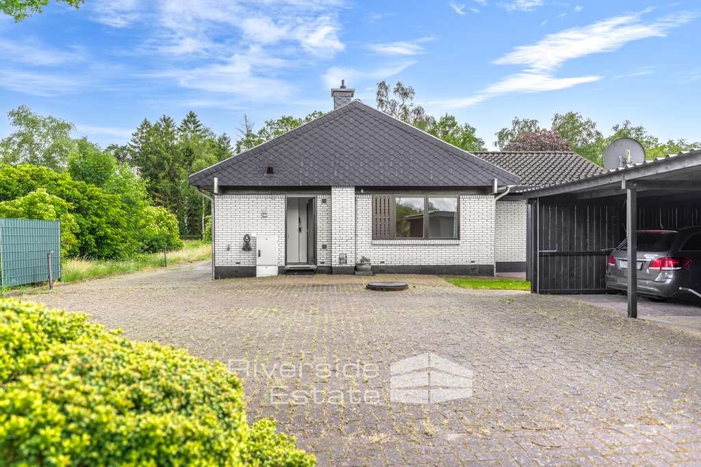 Immobilie in Grasberg - Bungalow im Grünen – Wohnen auf einer Ebene mit großem Garten und Sauna - Bild 4
