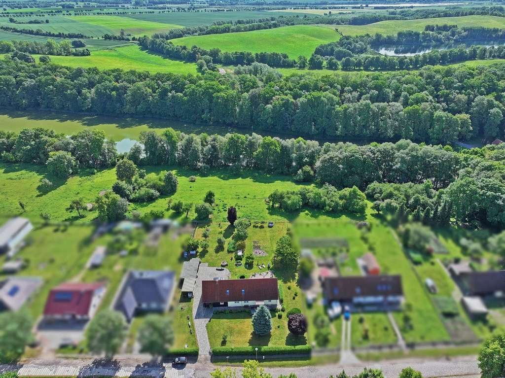 Immobilie in Kuckssee - Idyllische Lage: Großes Einfamilienhaus in einem guten Zustand in ruhiger Umgebung - Bild 1