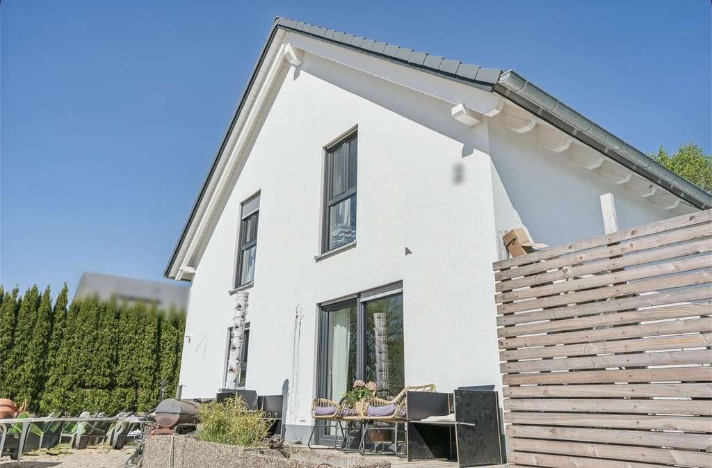Immobilie in Gerstetten - Modernes Einfamilienhaus  – großzügig, neuwertig & mit Gestaltungsspielraum - Bild 1