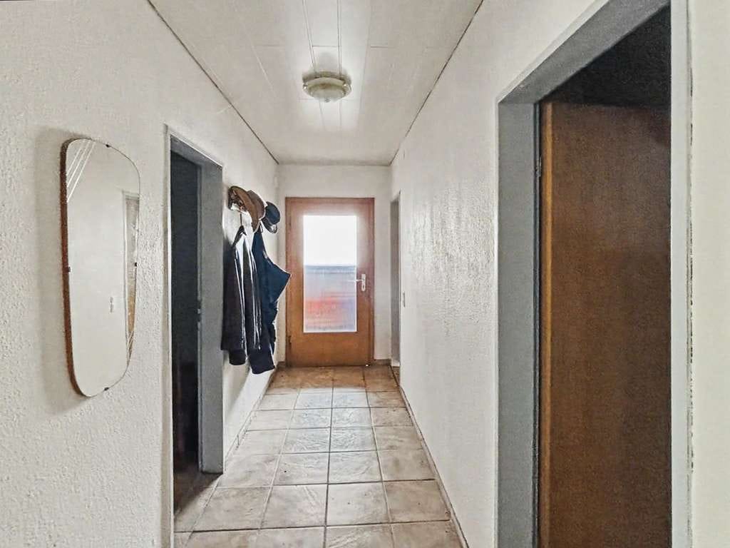 Immobilie in Lage - Erbpacht: Geräumiges Zweifamilienhaus mit Potenzial auf Erbpachtgrundstück in Lage - Bild 4