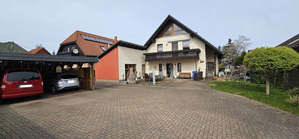 Immobilie in Augustusburg - SEHR SOLIDES WERTHALTIGES ANWESEN IN SCHÖNER SIEDLUNGSLAGE - Bild 0