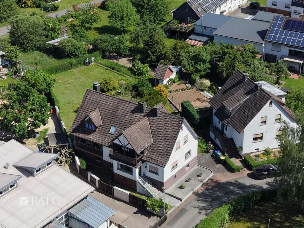 Immobilie in Allendorf - +++Großes Einfamilienhaus mit einem großzügigem Grundstück und 2 Garagen+++ - Bild 4
