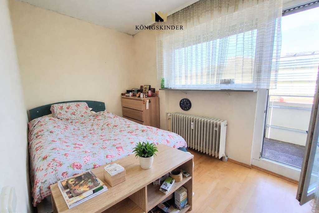Immobilie in Kirchheim unter Teck - Kapitalanlage oder Eigennutzung in Bestlage!
2-Zi.-Wohnung mit EBK, Balkon & Wintergarten - Bild 4