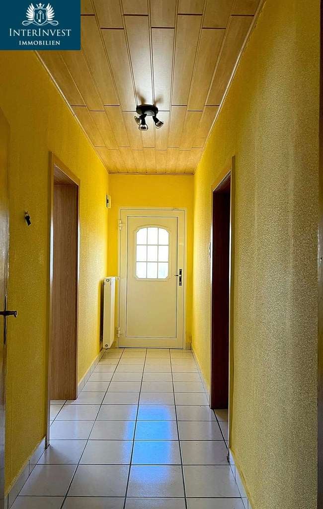 Immobilie in Brandenburg an der Havel - Ländliche Ruhe trifft Stadtnähe – Vielseitiges Einfamilienhaus ideal für Familien. - Bild 1