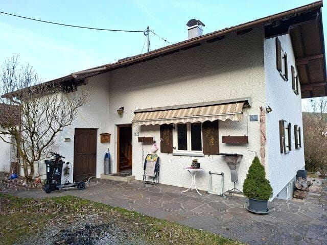 Immobilie in Ronsberg - 87671 Ronsberg  |  Älteres freistehendes Einfamilienhaus in ruhiger Lage  - Bild 2