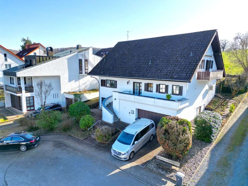 Immobilie in Mühltal - Ruhig gelegenes, großes Einfamilienhaus in Feldrandlage inklusive  ebenerdiger Einliegerwohnung - Bild 0