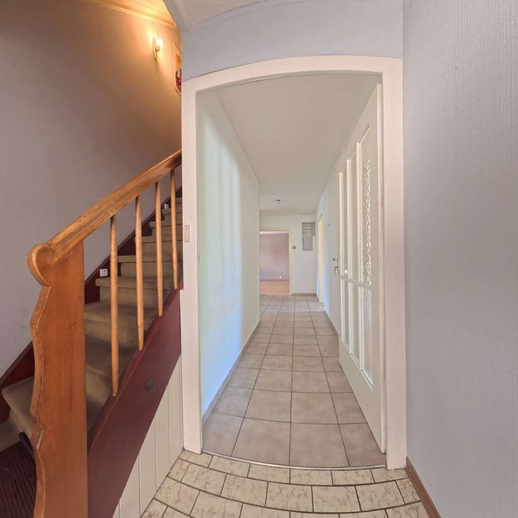 Immobilie in Eschenbach - Zweifamilienhaus, 197 m², 8 Zimmer, 399 m² Grundstück – 379.000 € - Bild 4