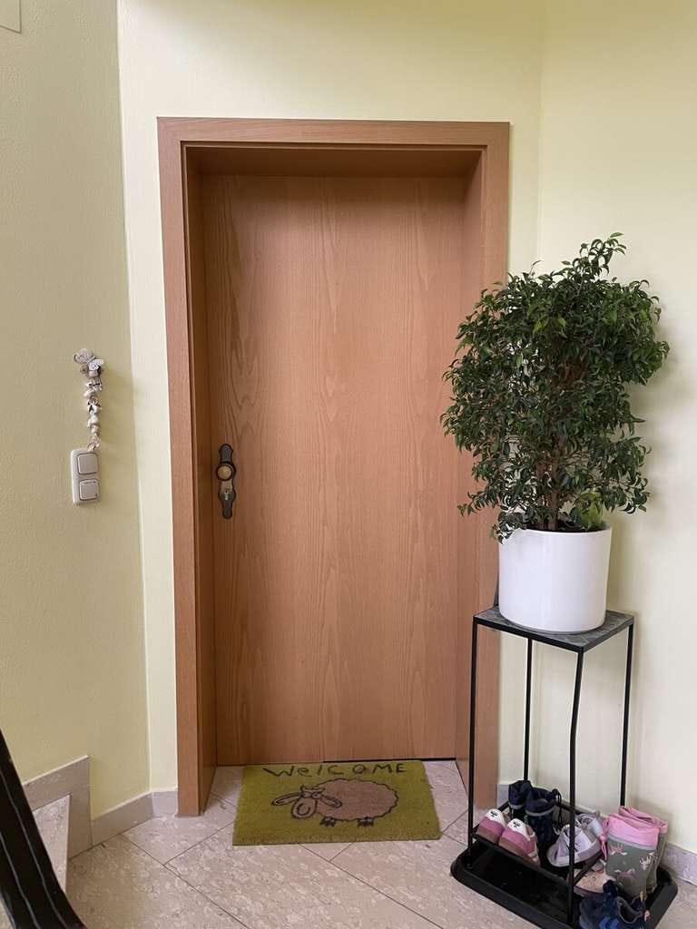 Immobilie in Mehring - Schön geschnittene 3-Zi ETW, 1. OG m. Balkon, Gartennutzung u. TG Stellplatz,  frei ab Mai/Juni 2026 - Bild 1