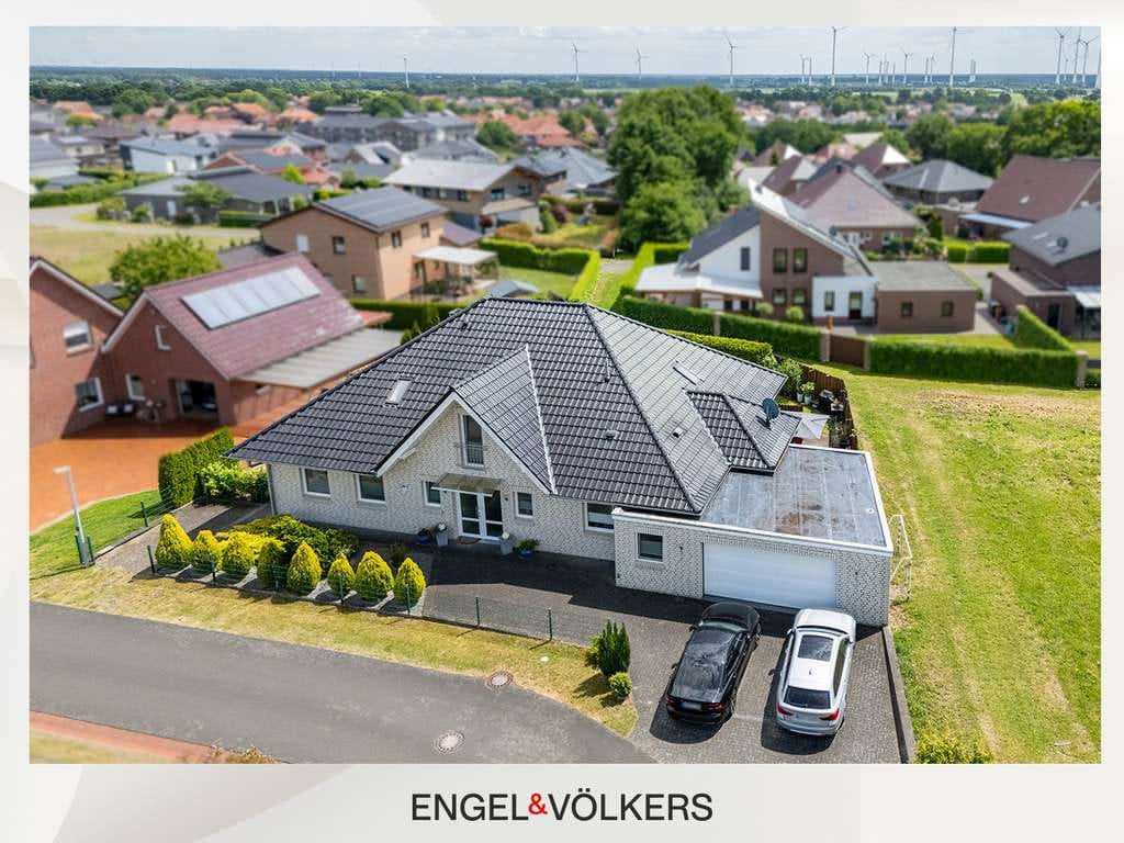 Immobilie in Esterwegen - Familienfreundlicher Bungalow mit Terrassen, Gartenblick & viel Platz - Bild 0