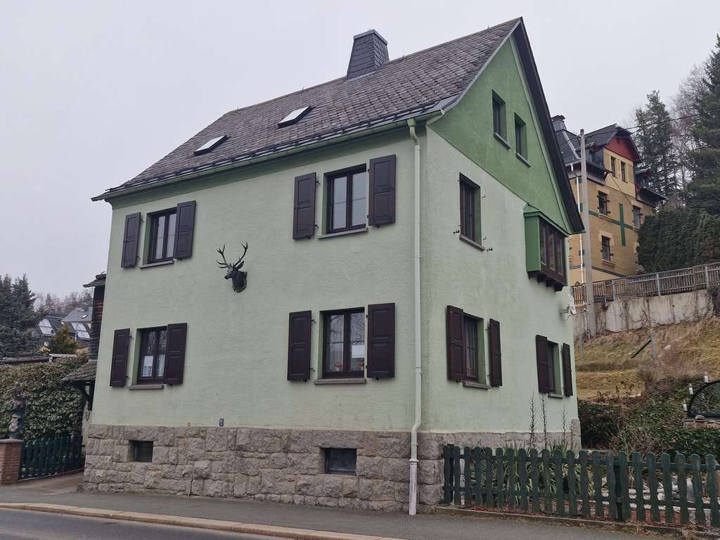 Immobilie in Zschorlau - Viel Platz für die ganze Familie - schönes Haus in Zschorlau! - Bild 2