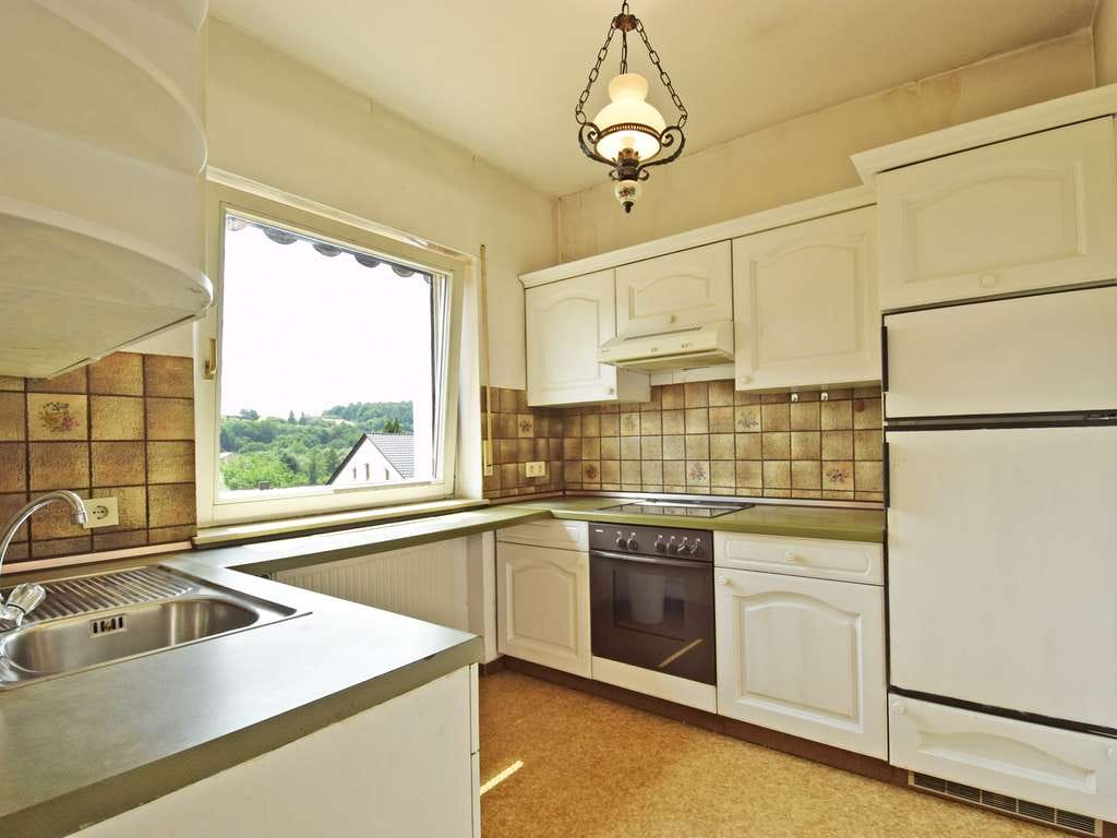 Immobilie in Waldaschaff - Charmantes Haus mit Garten, Balkon und Doppelgarage - Bild 2