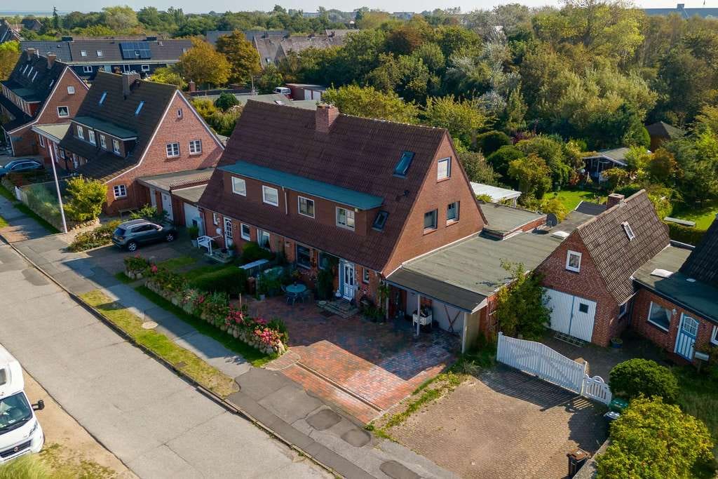 Immobilie in List auf Sylt - Gemütliche Dachgeschosswohnung nahe den Lister Dünen - Bild 1