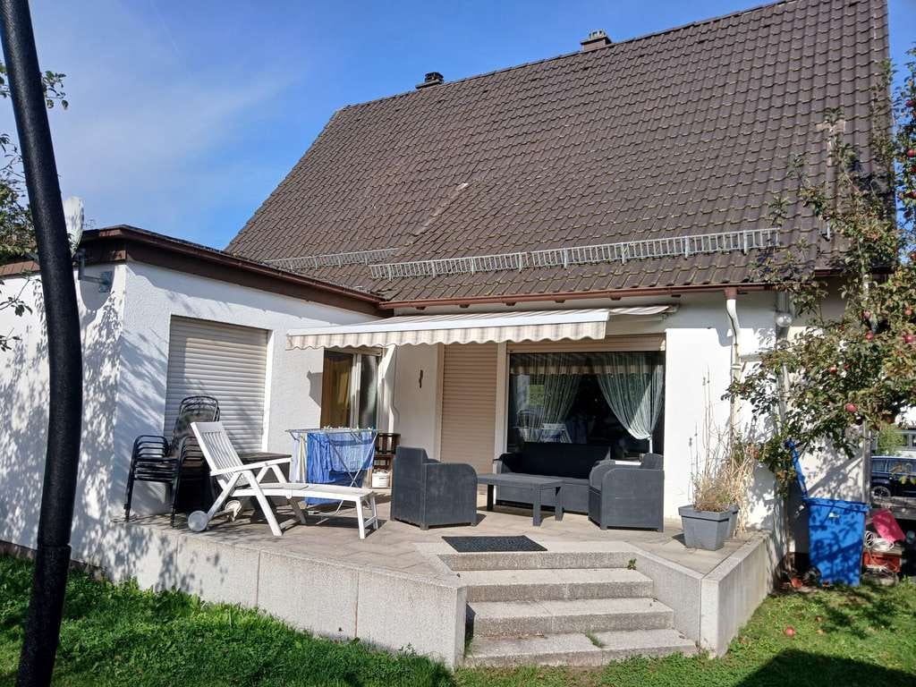 Immobilie in Waldfischbach-Burgalben - Großzügiges EFH mit viel Potenzial in Waldfischbach-Burgalben - Bild 1