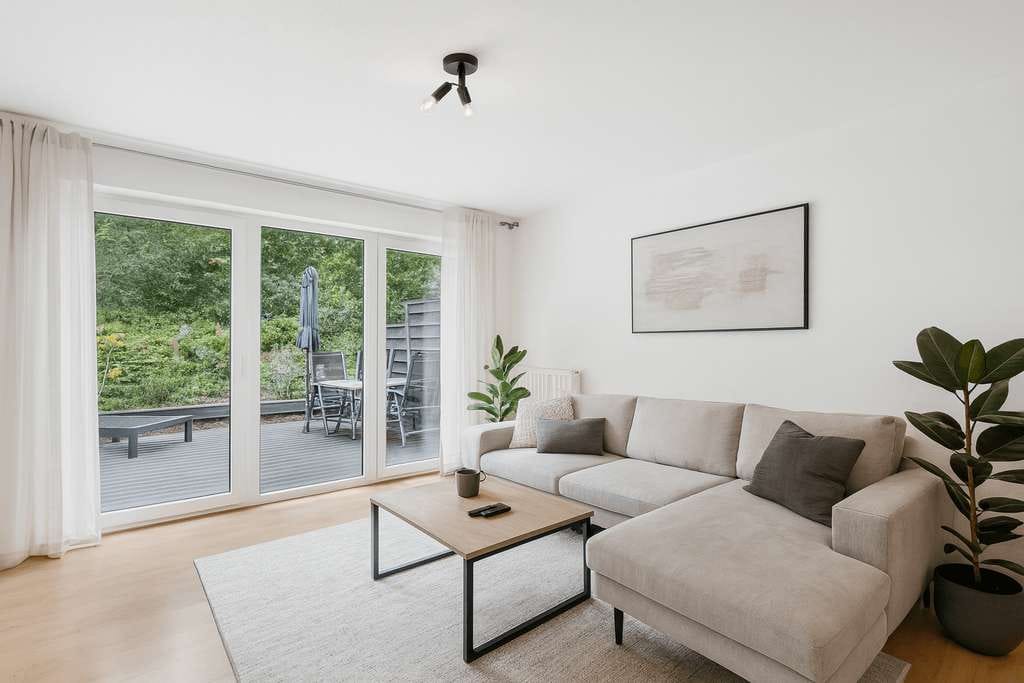 Immobilie in Herrenberg - Familienglück mit Charme – Ihr gepflegtes Reihenmittelhaus in Herrenberg-Kuppingen | 160 m² - Bild 0