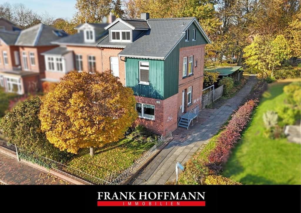 Immobilie in Engelbrechtsche Wildnis - Attraktive Doppelhaushälfte! Historischer Charme trifft auf Moderne in TOP Lage von Glückstadt - Bild 0