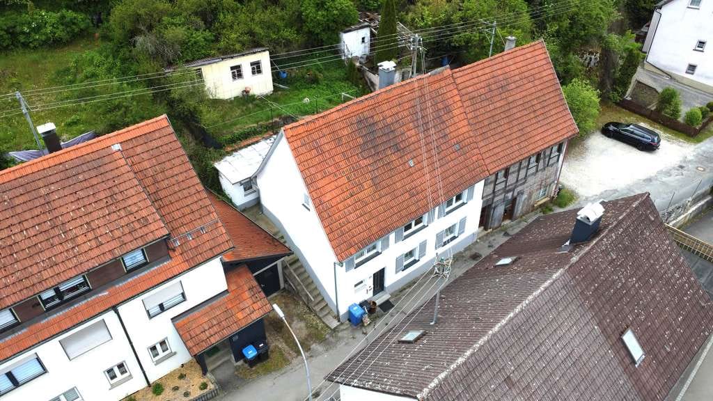 Immobilie in Neufra - !!Einfamilienhaus mit 2 separaten WHG!! - Bild 0