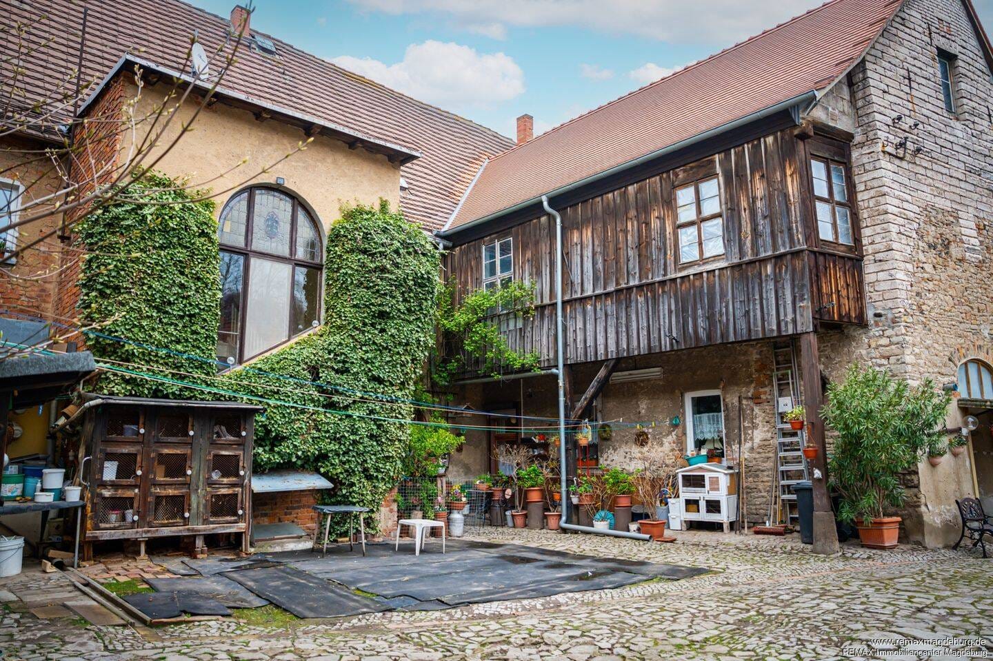 Immobilie in Alsleben - Historisches Mehrfamilienhaus mit Charme, Bestand und Zukunftsperspektive - Bild 0