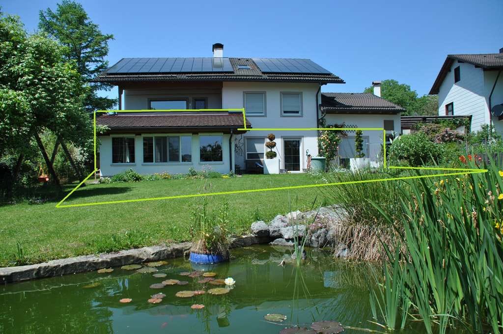 Immobilie in Söchtenau - Großzügiges Garten-Idyll in Söchtenau: Modernes Souterrain mit riesiger Terrasse - Bild 0