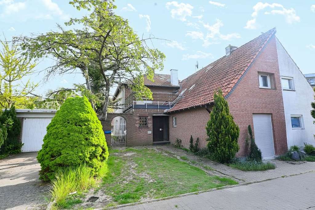 Immobilie in Münster - Doppelhaushälfte mit viel Potenzial auf großem Grundstück in Münster-Kinderhaus! - Bild 0