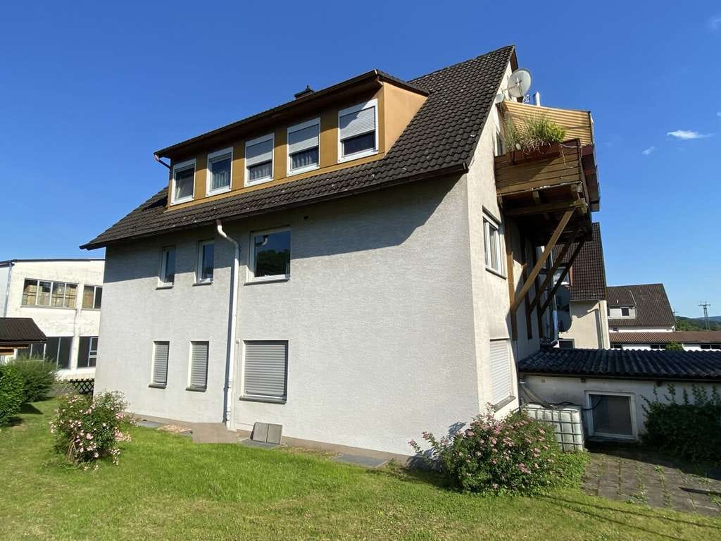 Immobilie in Lohr am Main - Großzügige Dachwohnung in attraktiver Wohnlage von Lohr - Bild 2