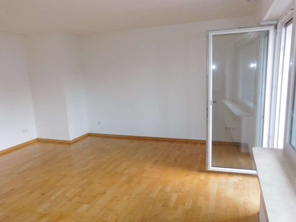 Immobilie in Vaterstetten - OPENHOUSE -Samstag 13.12.25 -  14 - 15 Uhr
Charmante Drei-Zimmer-Wohnung - zentral in Vaterstetten - Bild 4