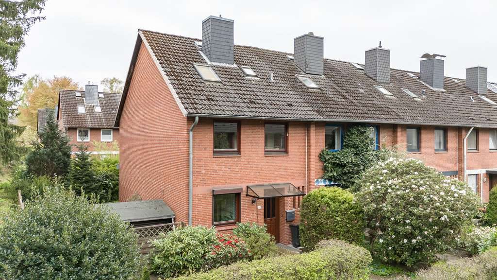 Immobilie in Norderstedt - Gepflegtes Endreihenhaus mit Loggia, Vollkeller und großem Garten in ruhiger Wohnlage - Bild 1