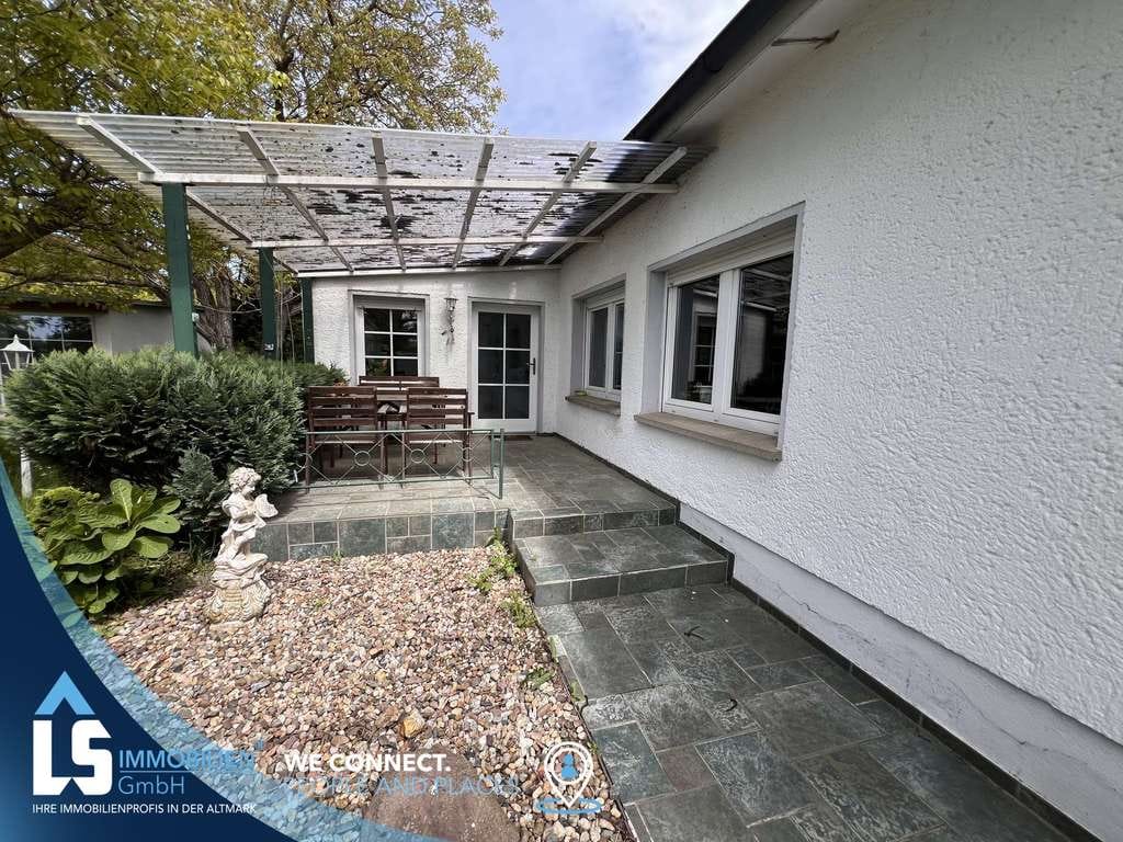 Immobilie in Eichstedt (Altmark) - gemütliches Häuschen auf großem Grundstück in Eichstedt - Bild 1