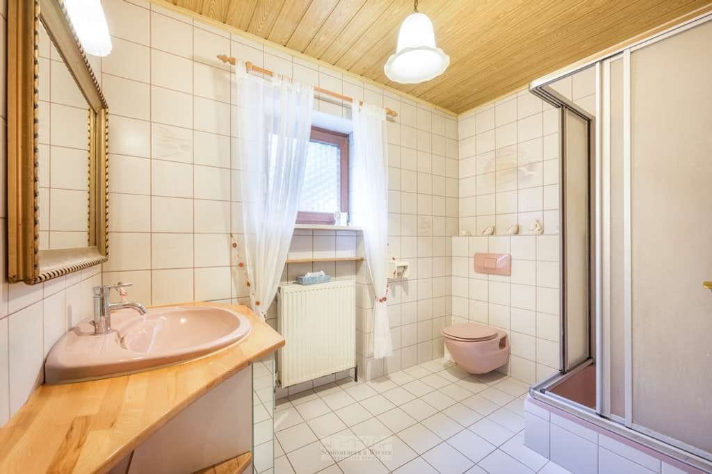 Immobilie in Zeitlarn - Gepflegtes Einfamilienhaus mit gepflegter Ausstattung in ruhiger Lage in Laub - Bild 4