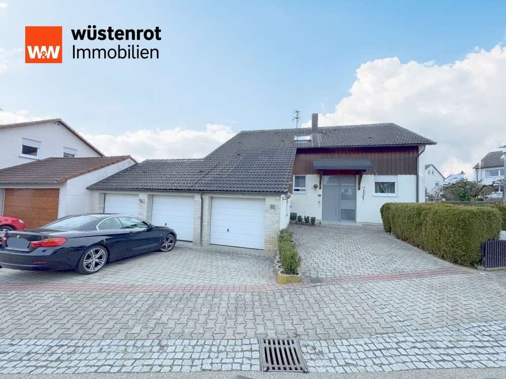 Immobilie in Hüttlingen - Ihr Logenplatz in Hüttlingen: Viel Haus, viel Freiheit, viel Platz! - Bild 1