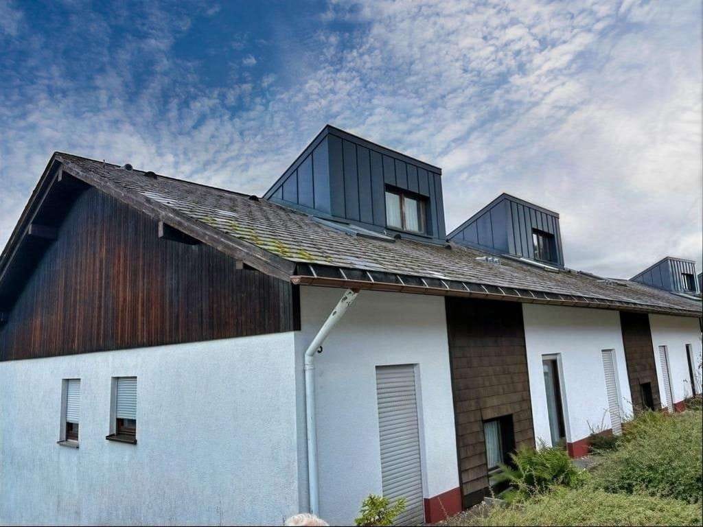 Immobilie in Schonach im Schwarzwald - 3 Zimmer-Galerie-Wohnung mit TG-Stellplatz
 - Bild 2