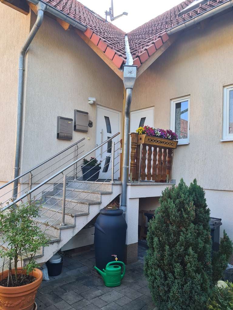 Immobilie in Zella-Mehlis - Vielseitiges Zweifamilienhaus: Großzügiges Raumangebot in Zella-Mehlis - Bild 4