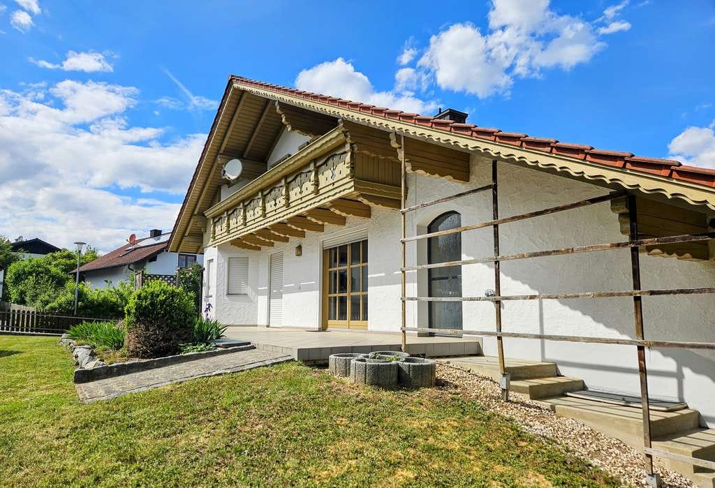 Immobilie in Reisbach - Attraktives  gepflegtes Zweifamilienhaus, Reisbach-Ortsteil Griesbach - Bild 1