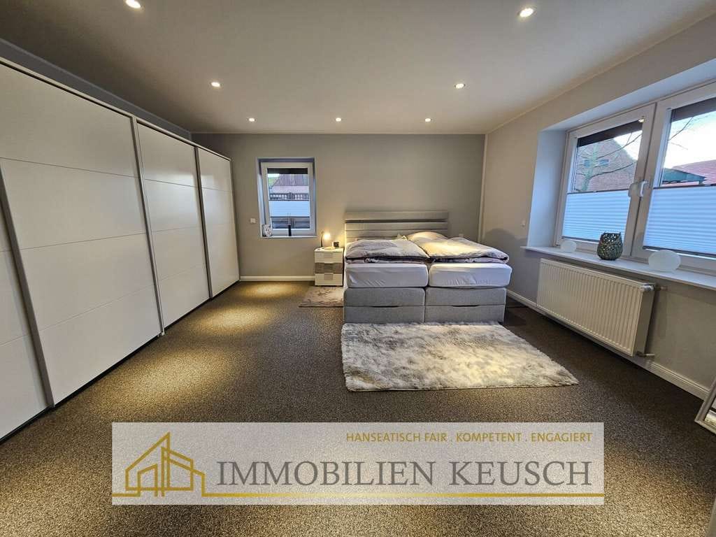 Immobilie in Thedinghausen - Arbeiten & Wohnen - Großer Hof mit 3 Gebäuden & vielen Parkplätzen - modernes Wohnhaus über 2 Etagen - Bild 3