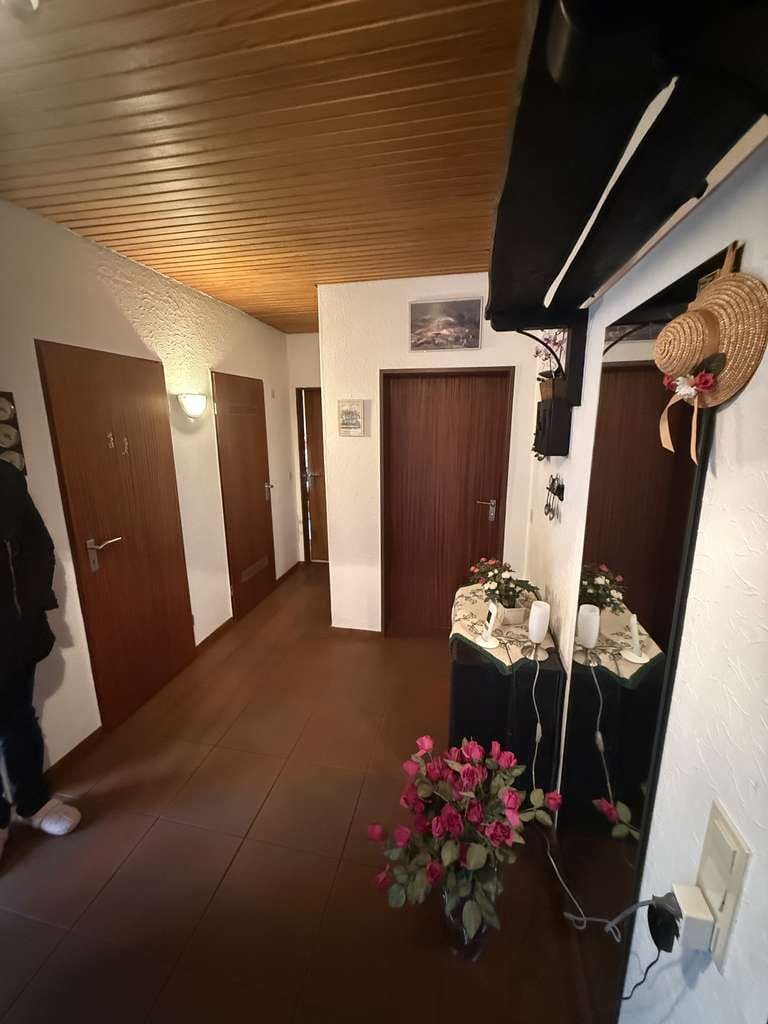 Immobilie in Großenkneten - Großzügiges Einfamilienhaus mit Einliegerwohnung / Dachterasse großer Garten - Bild 1