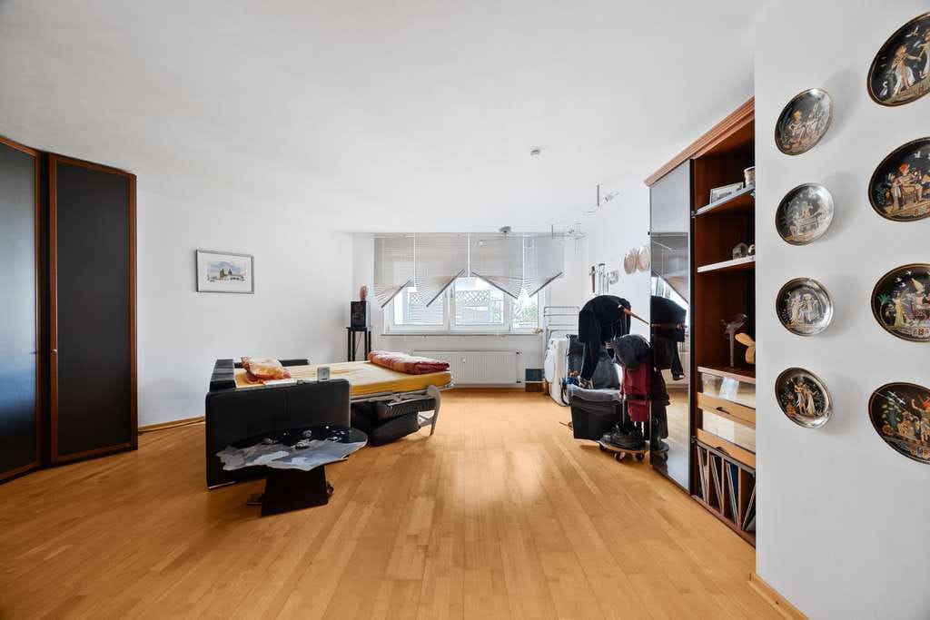 Immobilie in Gilching - Gepflegte Wohnung mit großem Balkon – ruhig gelegen und lichtdurchflutet - Bild 4