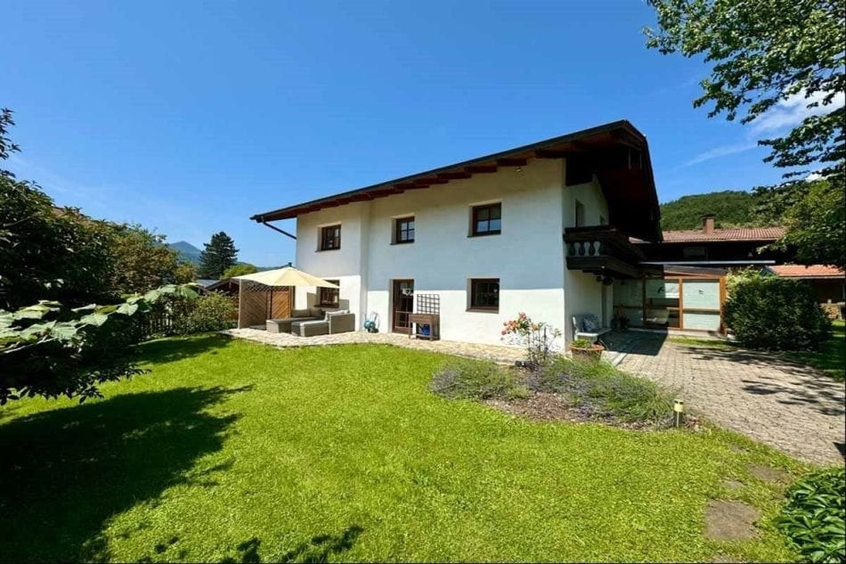 Immobilie in Bergen - Großzügiges Einfamilienhaus mit traumhaftem Ausblick und Potenzial in Holzhausen - Bergen  - Bild 1