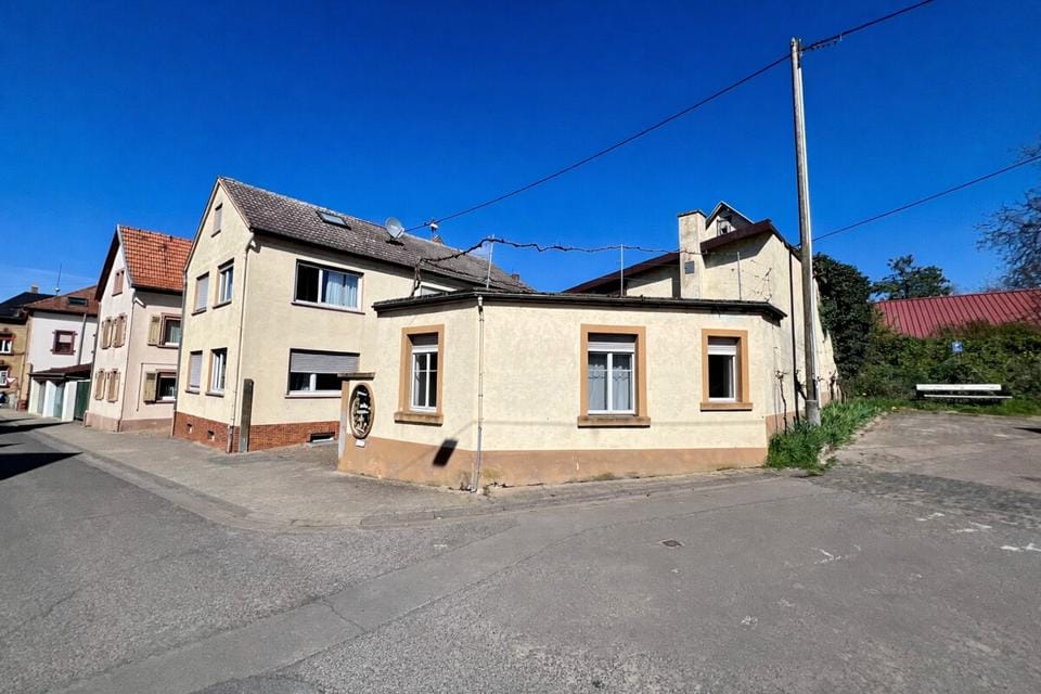 Immobilie in Köngernheim - Weingut mit großer Halle - Bild 0