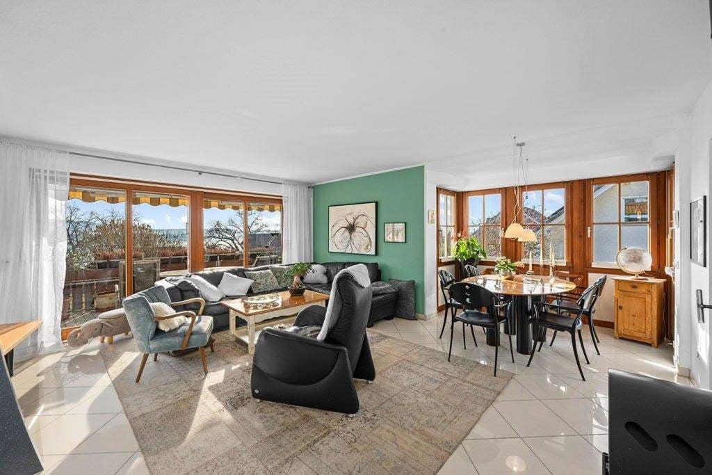 Immobilie in Allensbach - Panorama, Ruhe und Perspektive: 3,5-Zimmer-Wohnung in Allensbach am Bodensee! - Bild 1
