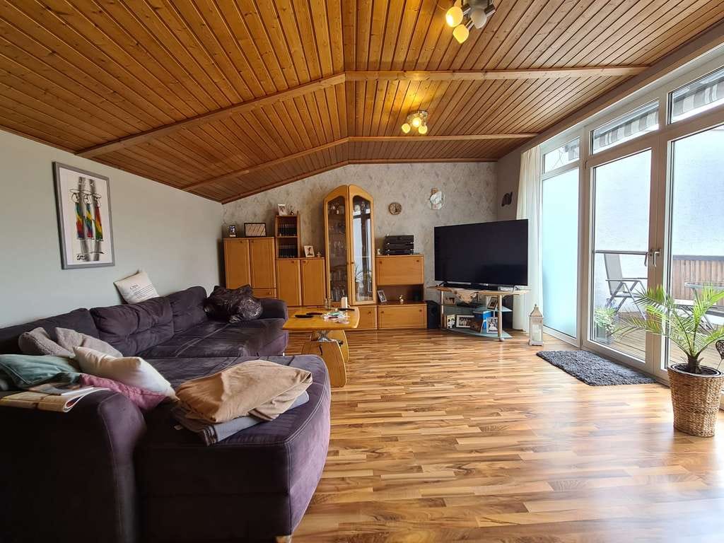 Immobilie in Imsweiler - Imsweiler - 3-Parteienhaus, 8 Zimmer, 3 Bäder, Garten, toller Blick - Bild 3