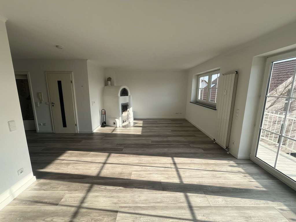 Immobilie in Nandlstadt - Vermietete Doppelhaushälfte mit schönem Ausblick und Einliegerwohnung in Nandlstadt! - Bild 1