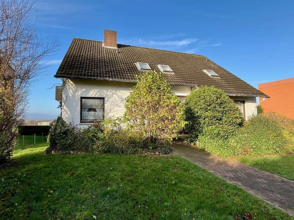 Immobilie in Obernkirchen - Einfamilienhaus in schöner Feldrandlage - Bild 1