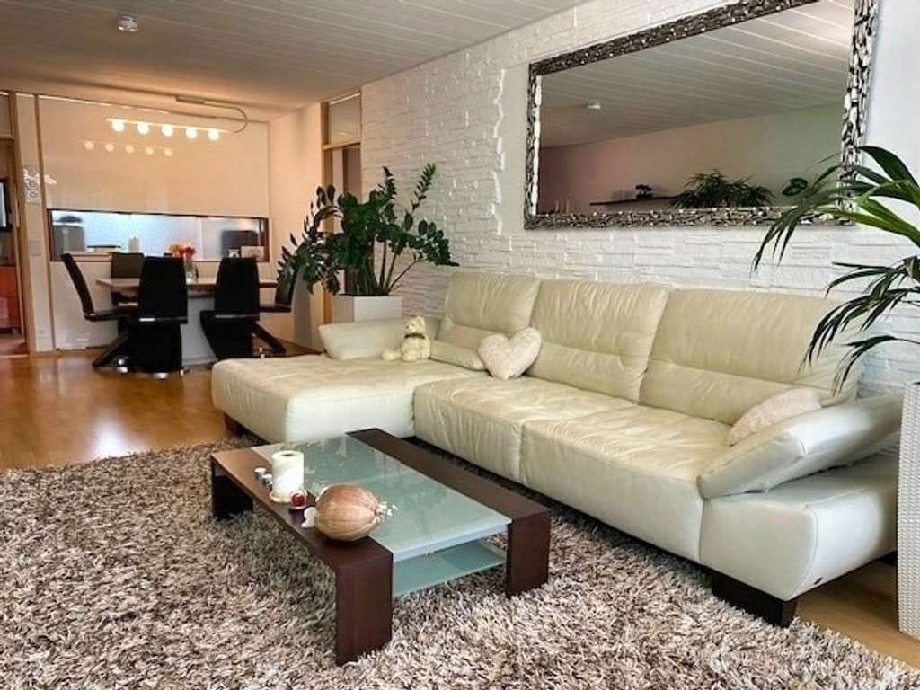 Immobilie in Dettingen unter Teck - Moderne Wohnung in optimaler Lage - Bild 1