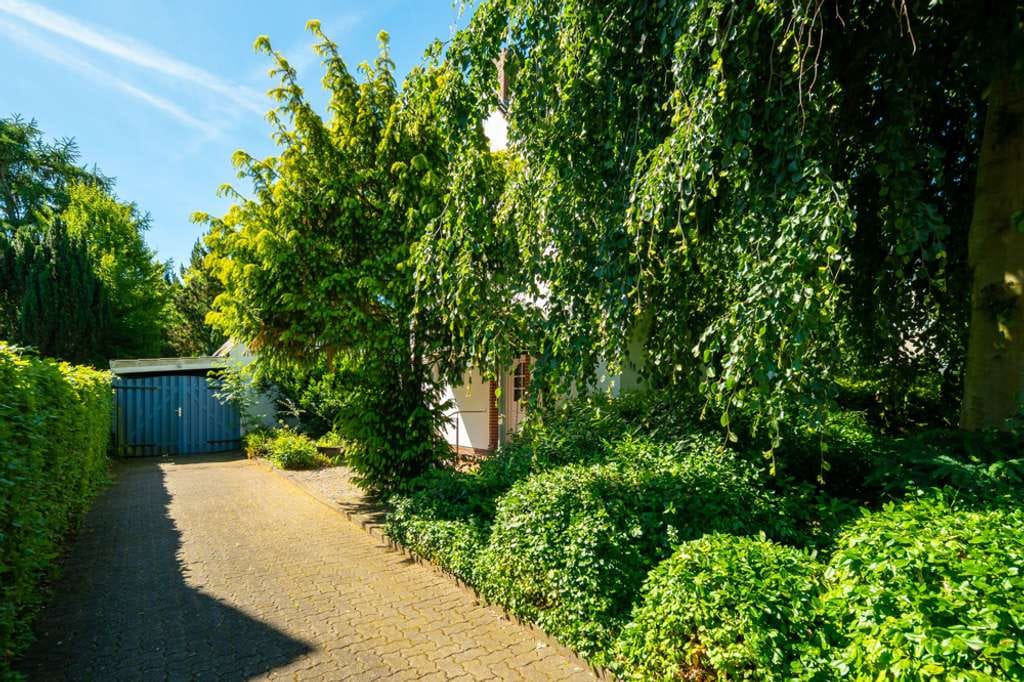 Immobilie in Kölln-Reisiek - Top-Lage nahe Hamburg, parkähnliches Grundstück, interessanter Preis: Einfamilienhaus mit Potenzial. - Bild 3