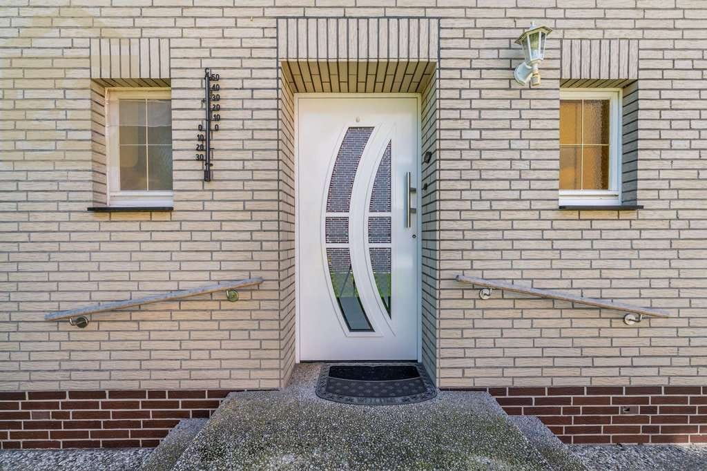 Immobilie in Weyhausen - Einfamilienhaus in Weyhausen! Meine Immobilie = Mein Makler! - Bild 1