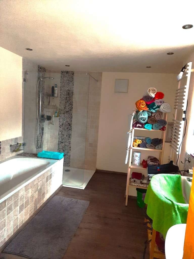 Immobilie in Buch - Kernsaniertes Einfamilienhaus mit Möglichkeit zur Pferdehaltung - Bild 4