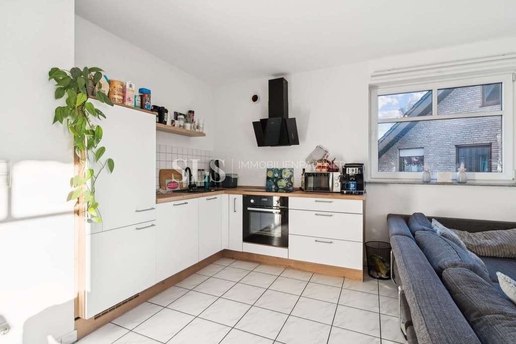 Immobilie in Raesfeld - Moderne Maisonette mit Balkon, Stellplatz, privatem Eingang und offenem Grundriss in ruhiger Lage - Bild 1