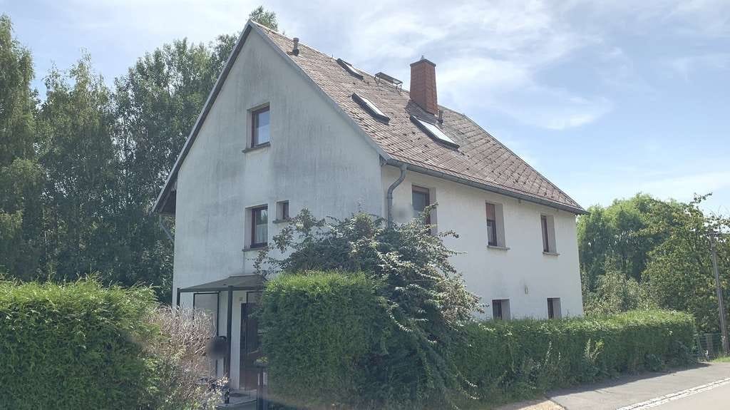 Immobilie in Roßwein - Voll vermietetes 3-Familienhaus  - Bild 1