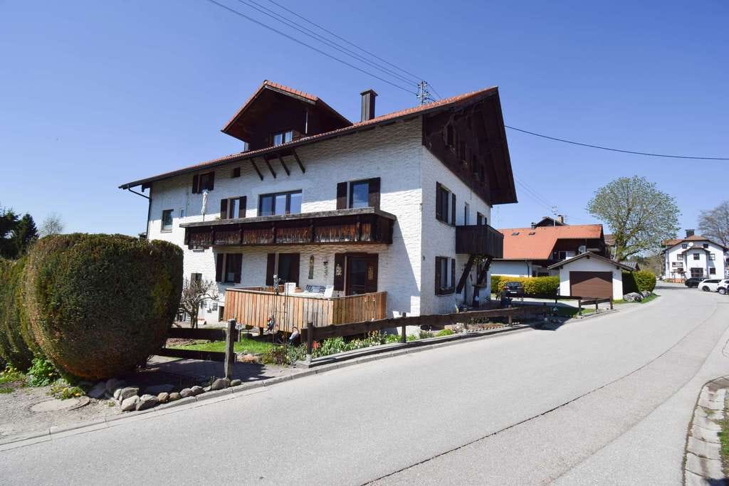 Immobilie in Oy-Mittelberg - Attraktive 3-Zimmer-Dachgeschosswohnung in Seenähe – ideal als Kapitalanlage oder Zweitwohnsitz - Bild 0