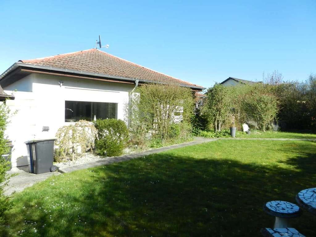 Immobilie in Hünfelden - Toller Bungalow in hervorragender Wohnlage mit großem Grundstück - Bild 1